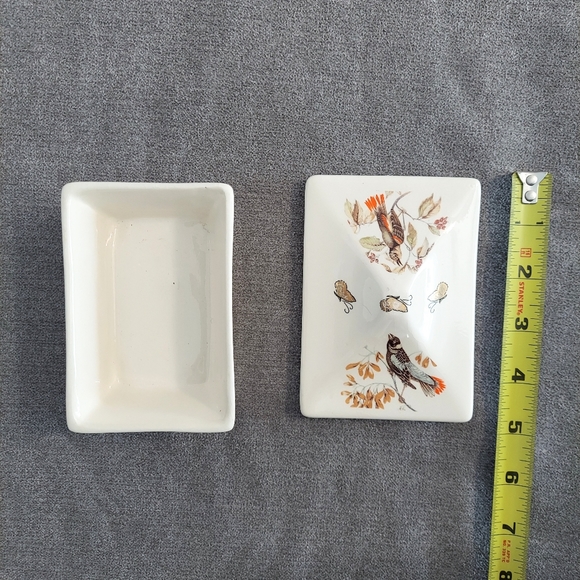 Vtg Bird Trinket Box Lid Container Studio Art Transfer 70s Raised Foot - Picture 6 of 7